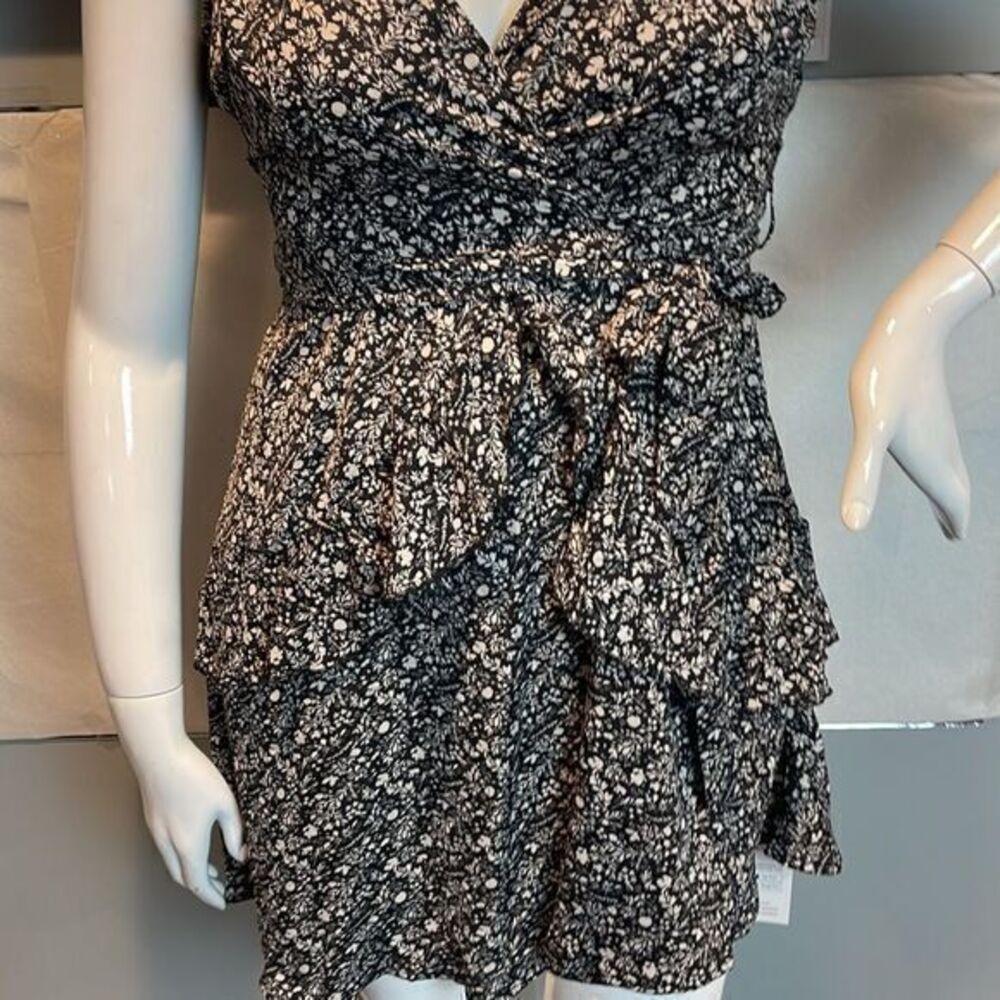 Cupshe Allover Print Ruffle Hem Wrap Surplice Cami Skater Dress size M RefCPS021 - Picture 8 of 11